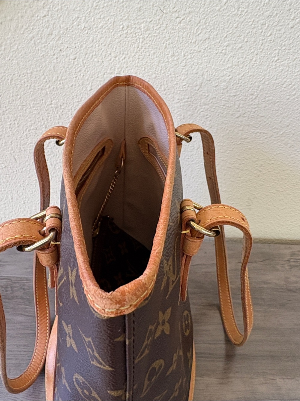 Authentic Vintage Louis Vuitton Petit Monogram Bucket PM Leather Brown Tote Bag - Picture 17 of 17